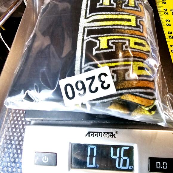 Hufflepuff Wizard House Graphic Tee T-Shirt Women's Size S 3260 - Picture 5 of 5